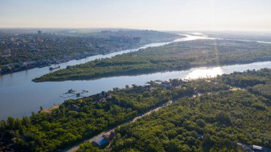 Rusya, Rostov-on-Don, şehrin kıyı kesiminin panoramik manzarası, hava manzarası, Don nehri.