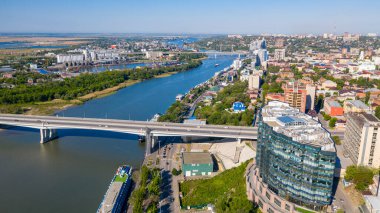  Rostov-on-Don 'un merkez kısmının panoramik görüntüsü. Stadyum, hava manzarası, Don nehri..