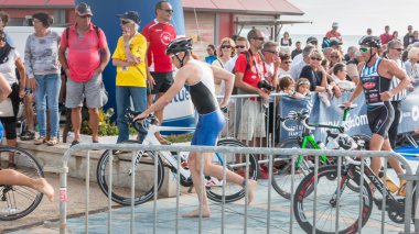 bisikletiyle Bisiklet ders çalışan atlet