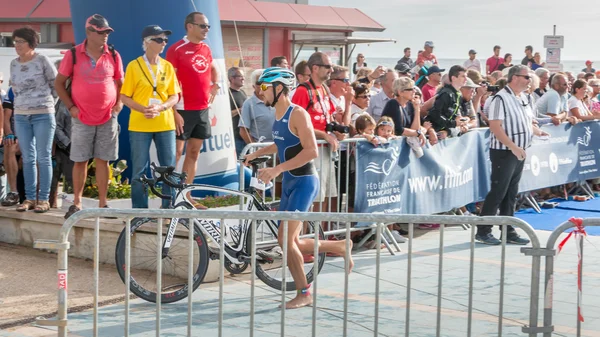 bisikletiyle Bisiklet ders çalışan atlet