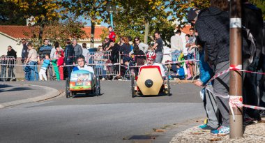 Sürücüler için geleneksel bir yarış araba pedal