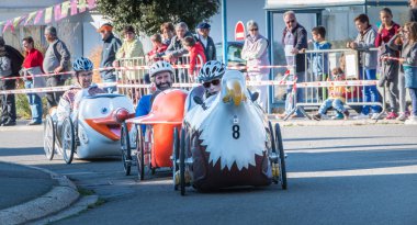 Sürücüler için geleneksel bir yarış araba pedal