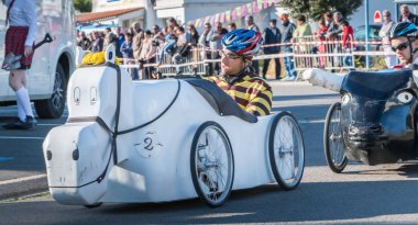 Sürücüler için geleneksel bir yarış araba pedal