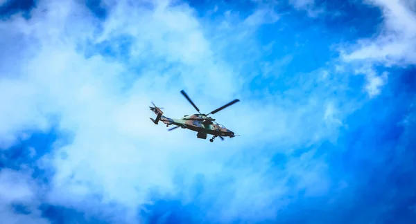 Helicopter Eurocopter EC665 Air Force Tiger flies over the Frenc — Stock Photo, Image