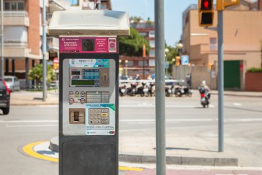 Otopark Bilet nerede sürücülerin kendi parkin için ödeme yapabilirsiniz makineleri