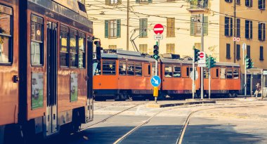 iki eski tramvay hattı 12 şirketin Azienda Trasporti Milanesi 