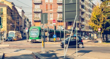 iki tramvay şirketi Azienda Trasporti Milanesi junc durdu.