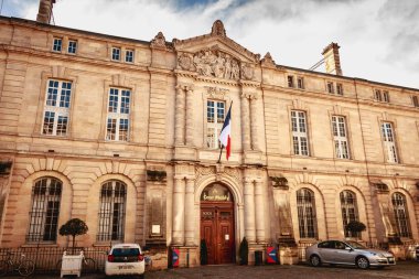 Bordeaux, Fransa - 26 Ocak 2018: mimari detay Nouvelle Aquitaine hesapları bir kış gününde bölgesel odası