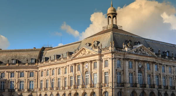 Architektonisches Detail des berühmten Place de la Bourse — Stockfoto