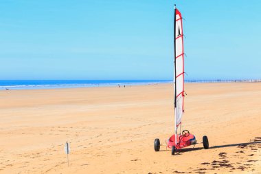 Eğitim kum yat ile bir raketle eğitim çocuklar için 