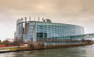 Louise Weiss Binası koltuğun PA mimari detay