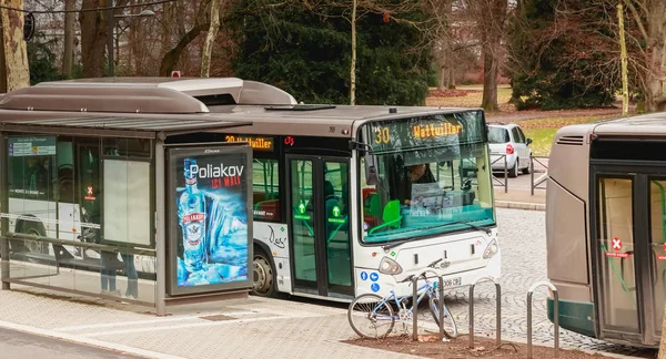 Bus de la compagnie de transport public Strasbourg — Photo
