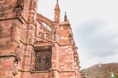 Freiburg Our Lady Katedrali mimari detay