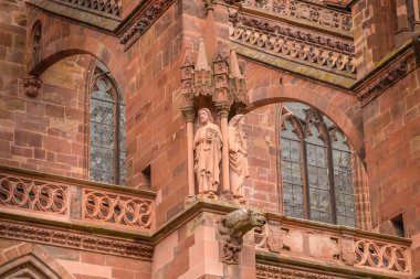 Freiburg Our Lady Katedrali mimari detay