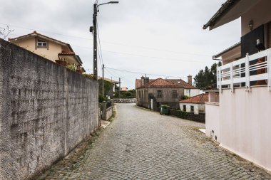 Kuzeydeki küçük bir köydeki tipik bir evin mimari ayrıntıları.