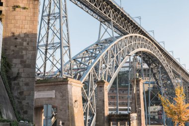 Luizi Köprüsü ve Porto 'daki atmosfer manzarası, Por.