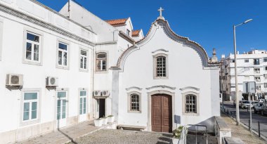 Sesimbra, Portekiz - 19 Şubat 2020: Misericorde Şapeli 'nin (Capela Da Misericordia) mimari detayları