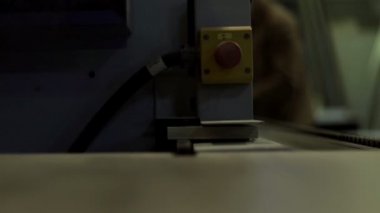 Mobilya üretim Sihirbazı kenar çubuğunun işlenmesini sağlar