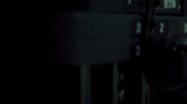 Spor salonundaki blok simülatörüne yükle