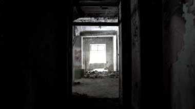 Asker bina savunmak silah ile