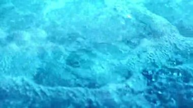 Spa jakuzili yüzme havuzu arasında. Jakuzi Su arka plan