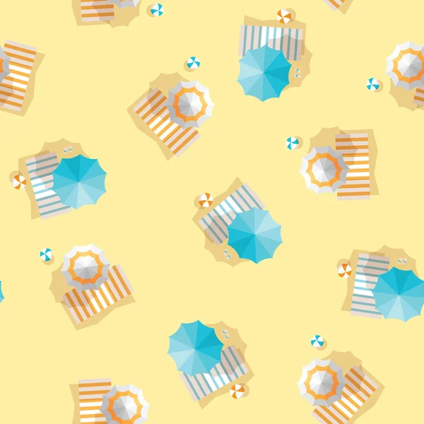 Gestreepte handdoeken, parasols en bal boven bekijken. Patroon parasol en gestreepte handdoeken voor zonnebaden en rusten op zandstrand tijdens zomervakantie. — Stockvector
