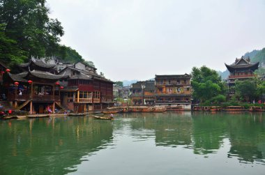 Hunan, Çin Fenghuang ilçesinde eski evleri