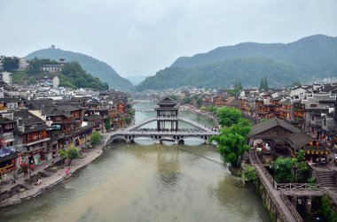 Hunan, Çin Fenghuang ilçesinde eski evleri