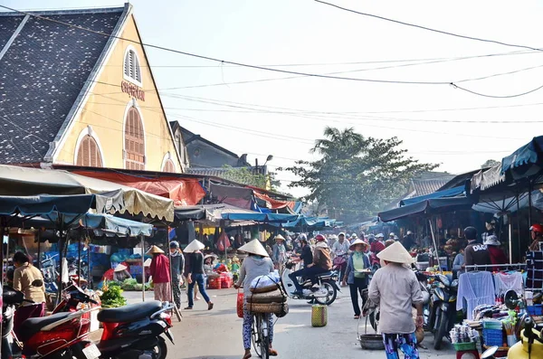 Hoi eski bir şehir. Hoi bir Asya'nın popüler bir turistik yer