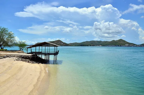 Miał Tean beach na wyspie Koh Samae Sarn w Tajlandii — Zdjęcie stockowe