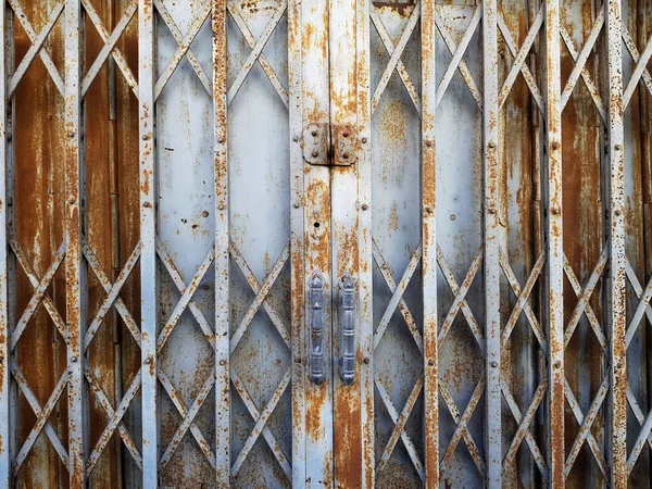Rustykalne Składane Przesuwne Drzwi Stalowych — Zdjęcie stockowe