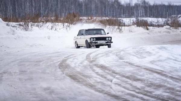 Russia Novosibirsk Novembre 2019 Russo Vecchia Auto Sportiva Bianca Vaz — Foto Stock