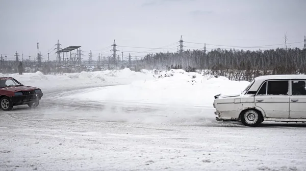 Ρωσία Νοβοσιμπίρσκ Νοεμβρίου 2019 Ρωσική Λευκό Παλιό Χαμηλό Αυτοκίνητο Vaz — Φωτογραφία Αρχείου