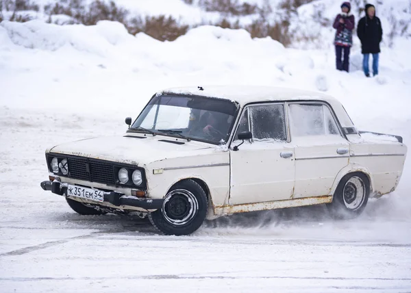 Russland Novosibirsk November 2019 Russische Alte Modifizierte Weiße Auto Vaz — Stockfoto