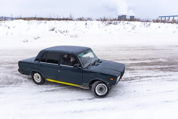 Russia Novosibirsk November 2019 Russian Old Dark Car Vaz Zhiguli — Stock Photo, Image