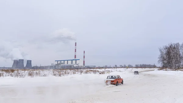 Rusia Novosibirsk Noviembre 2019 Ruso Coche Rojo Bajo Vaz Zhiguli — Foto de Stock