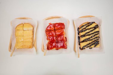 çilek reçel ekmek, yoğunlaştırılmış süt şeker ekmek, çikolata brea