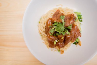 Et şehriye, Tay gıda, Çin yemeği