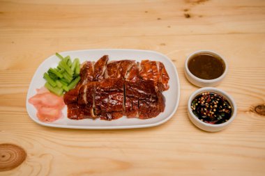 Kızarmış ördek, gill ördek, Çin yemeği