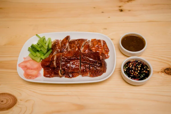 Kızarmış ördek, gill ördek, Çin yemeği