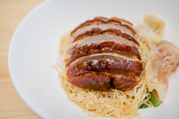 şehriye kızarmış ördek, Tay gıda, Çin yemeği