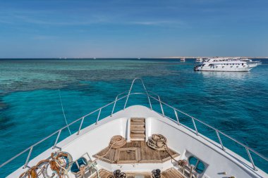 Coral reef dalış tekneleri