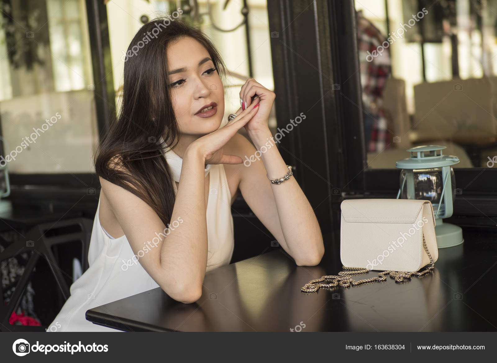 met cafe sexy Met cafe sexy