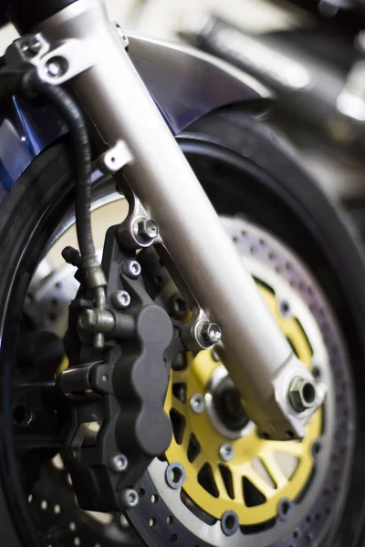 Переднє колесо мотоциклів дискове гальмо — стокове фото