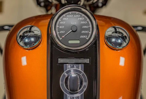 オートバイの近代的な燃料タンク. — ストック写真