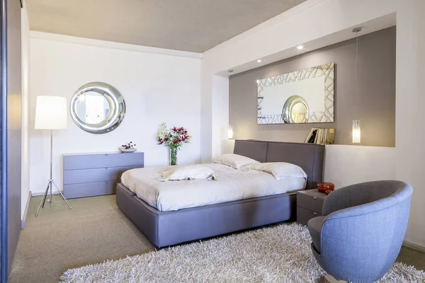 Moderno bellissimo appartamento in nuovi interni di lusso casa — Foto Stock