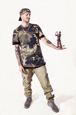 studio poz iki rap şarkıcıları manipülasyon