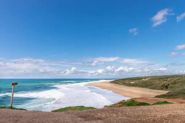 Playa de Nazare, una ciudad paradisíaca del surf - Nazare, Portugal — Foto de Stock