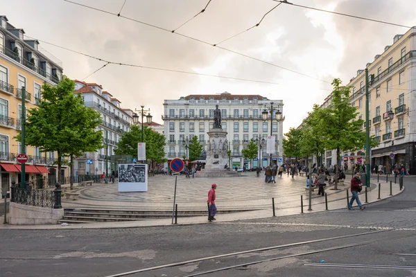 Luis de Camoes Square közelében Chiado és Bairro Alto körzetek — Stock Fotó