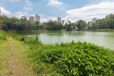 Aclimacao Park şehir manzaralı. Bu Sao Paulo ilk Hayvanat Bahçesi ve Carlos Botelho, Brezilya tarafından kurulan.
